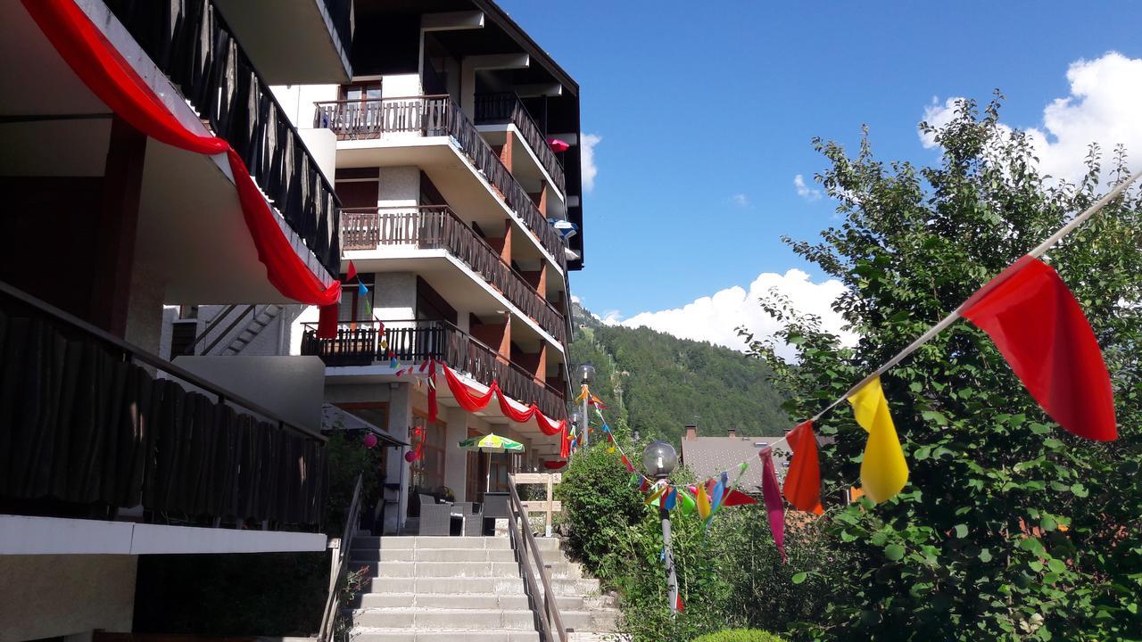Village Vacances Le Savoy Le Grand-Bornand Exterior photo